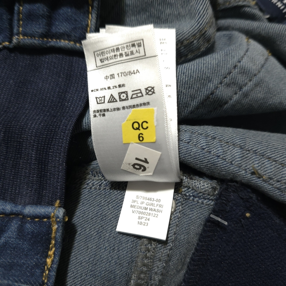 GAP Maternity Jeans, Inset Panel Girlfriend Jeans, Sz 32/14R, Medium Wash NWT - Picture 8 of 11